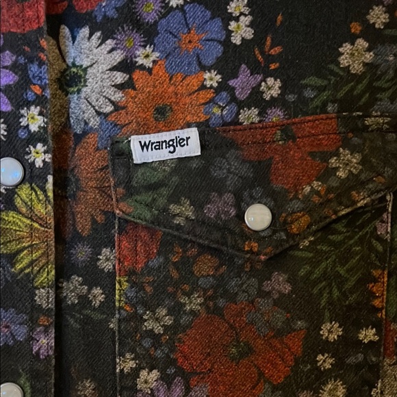 Wrangler Multicolor Button-up Floral Shirt - Picture 2 of 4